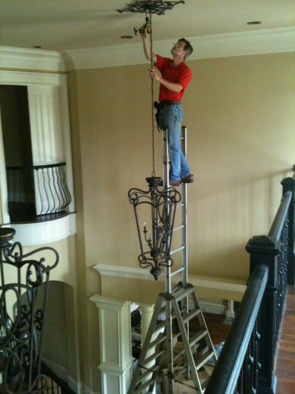 Chandelier Installation Atlanta - How To Remove A Heavy Chandelier From High Ceiling